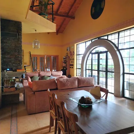 Villa Le Cheffy House